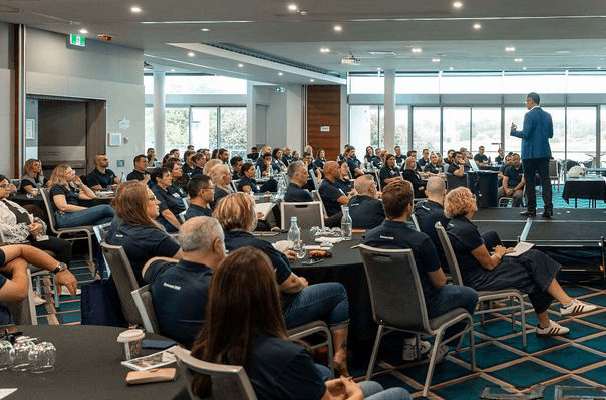 Brett Wiskar facilitates workshops and delivers engaging keynotes for corporate leadership days and executive off-sites.