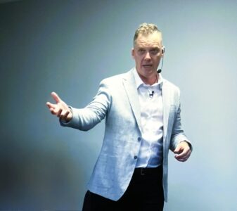 Brett delivering a keynote on values based leadership for Cater Care's Leadership Forum.